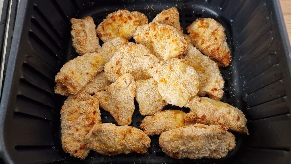 Parmezános csirke nuggets air fryerben Forrólevegős fritőz