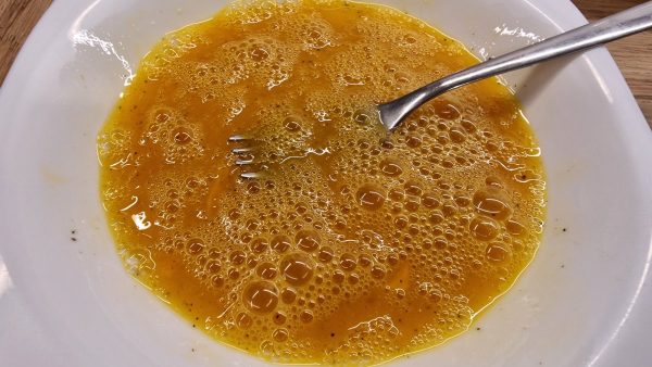 Fűszeres tojás forrólevegős-fritőz panírozáshoz