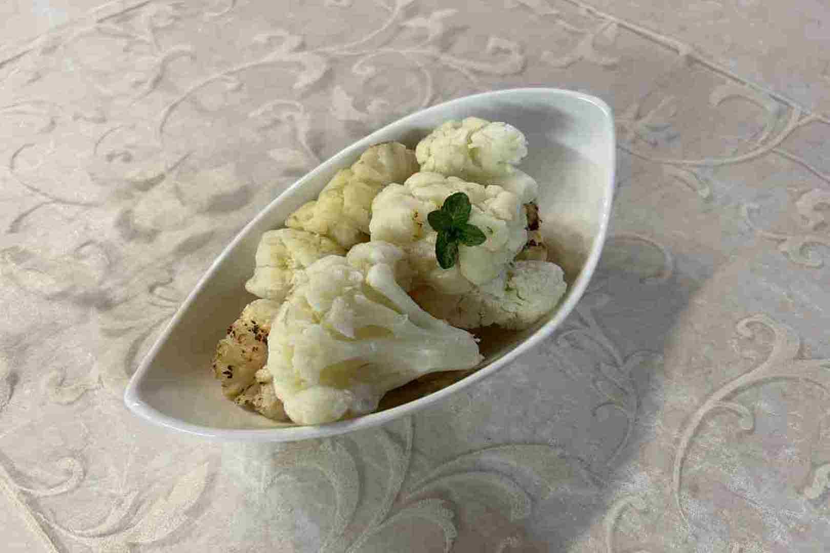 párolt karfiol fagyasztott karfiolból airfryerben