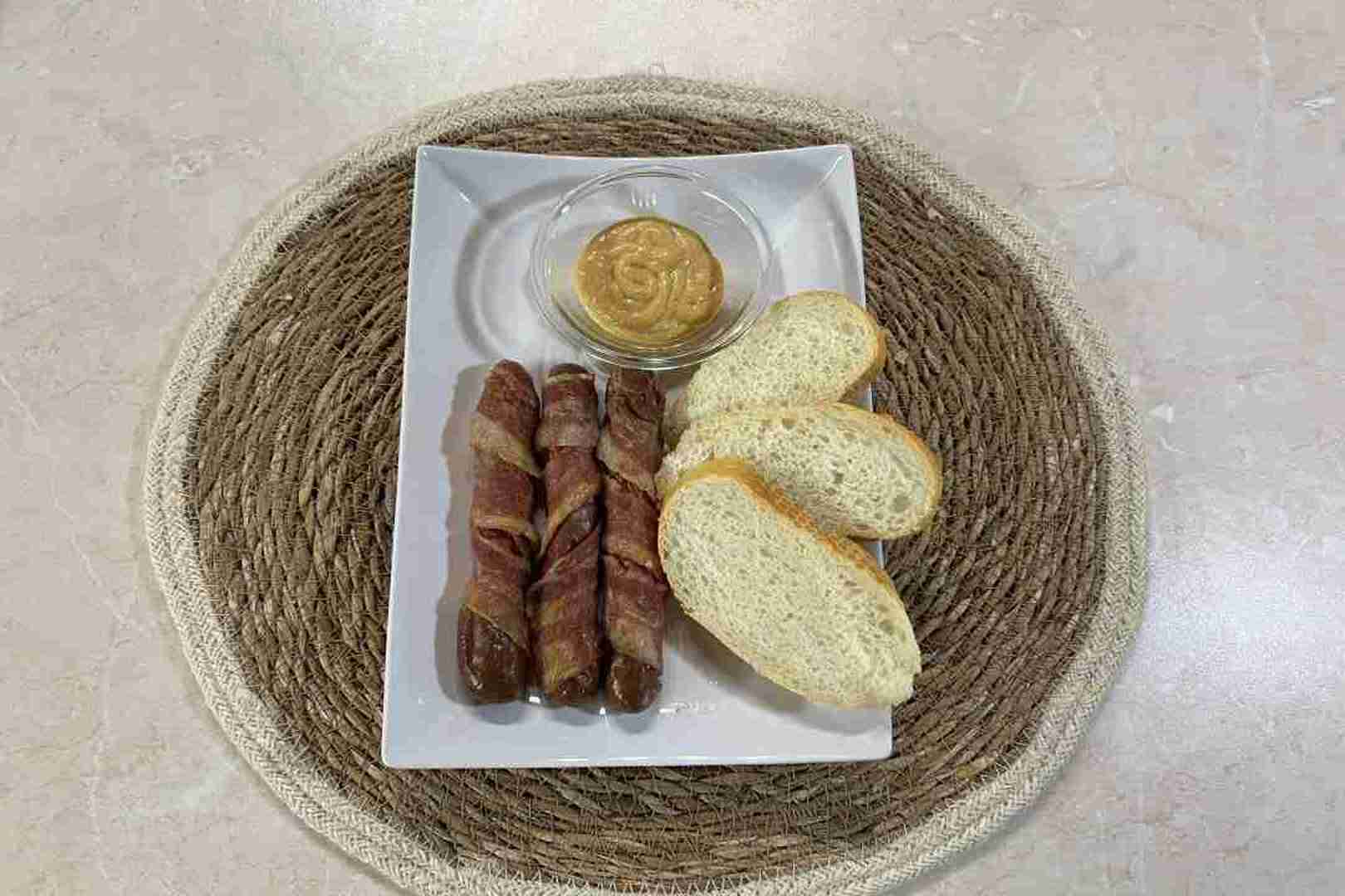 baconbe tekert virsli airfryerben