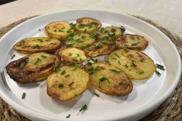 bratkartoffeln airfryerben tányéron