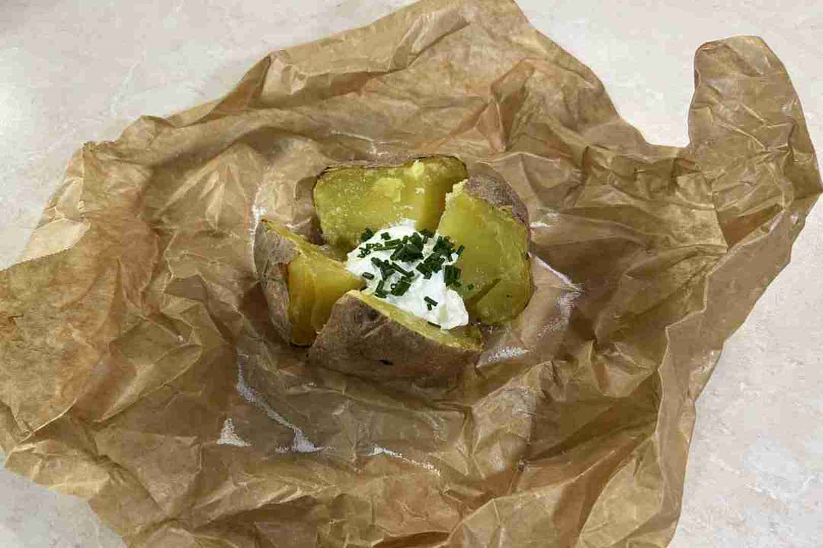 héjában sült krumpli airfryerben