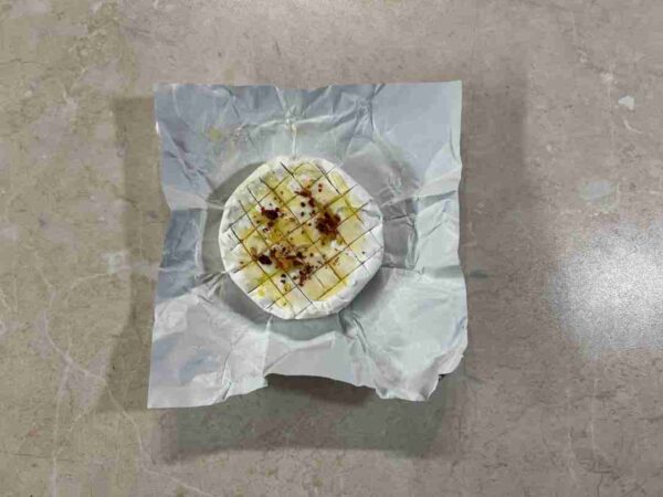 sült camembert airfryerben